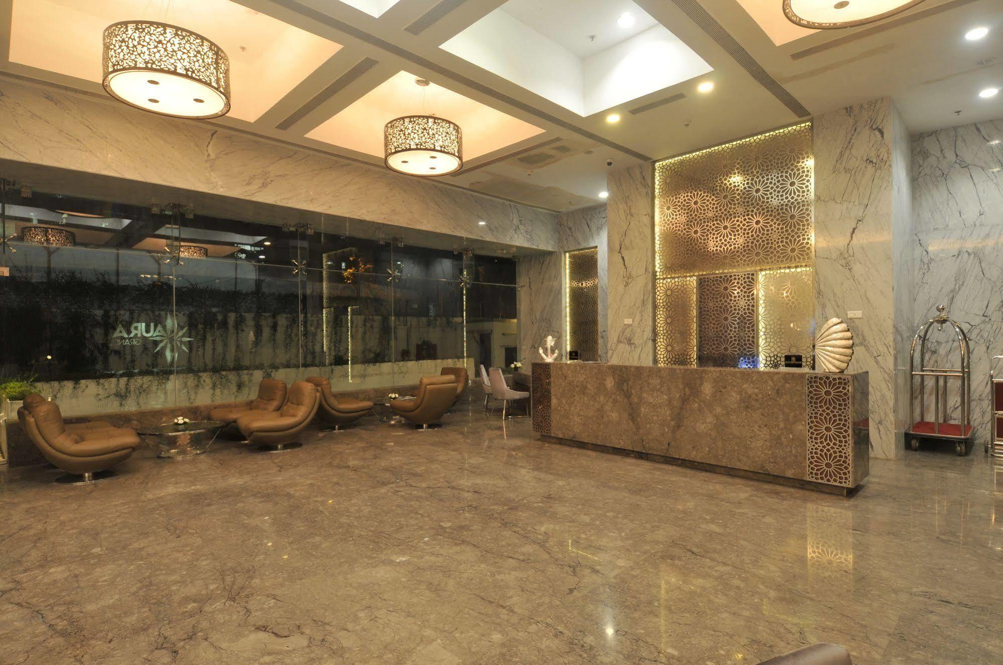 Aura Grande Hotel Bombaim Exterior foto